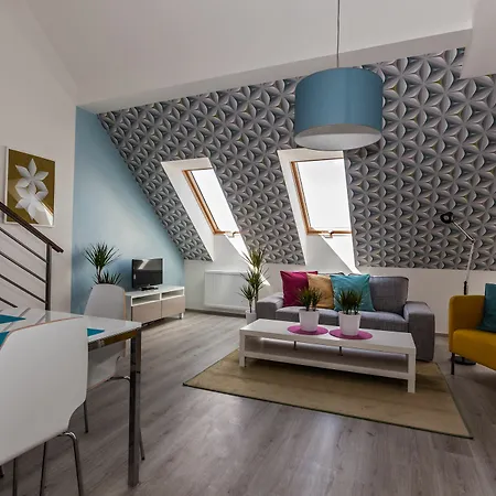 Comfortable Apartahotel Praga